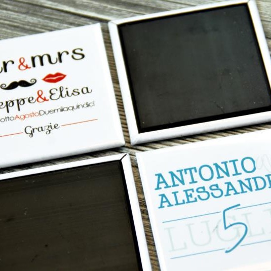 Save the Date Save the Date Matrimonio: cosa sono, idee originali, cosa scrivere e quanto tempo prima consegnarli.