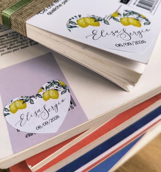 Adesivi A Cuore Rossi - Rotolo Autoadesivo 25mm Per Decorazioni Creative - Foto 13